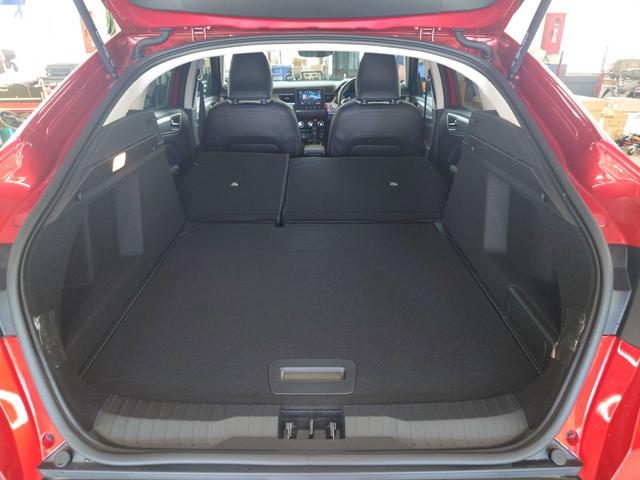 アルカナ アントラクト E-テックフルハイブリッド ETC 全周囲カメラ クリアランスソナー オートクルーズコントロール レーンアシスト パワーシート 衝突被害軽減システム LEDヘッドランプ アルミホイール スマートキー アイドリングストップ(44枚目)