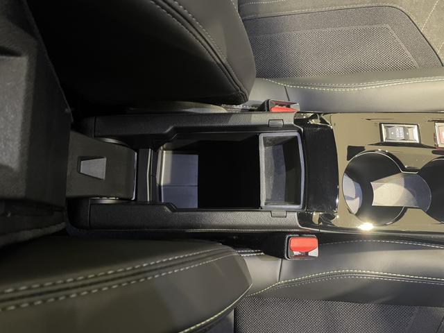 ご覧頂きまして誠に有難うございます！！是非ご来店して頂き、実際にご覧になって頂ければと思います。お客様からのご連絡をスタッフ一同、心よりお待ちしております