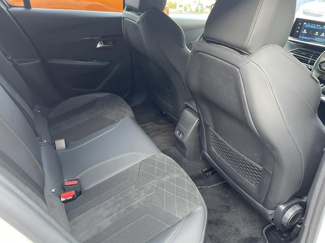 当店のお車をご覧いただきましてありがとうございます。お車についてのご質問やお見積りのご依頼、ご購入にあたってのご相談などお気軽にお問い合わせ下さい！