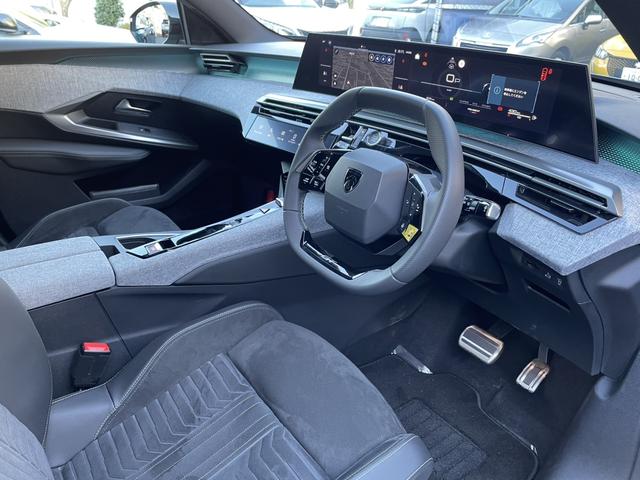 3008 GTハイブリッド アルカンタラパッケージ ドライブレコーダー ETC オートクルーズコントロール パワーシート ナビ アルミホイール スマートキー AT Bluetooth 記録簿(18枚目)