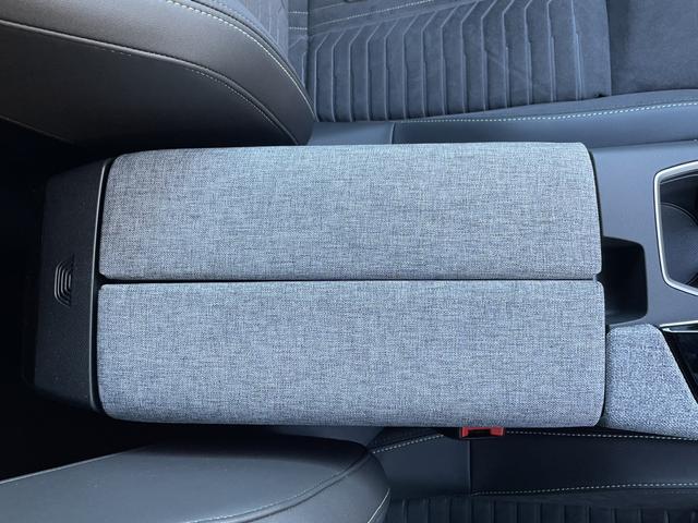 3008 GTハイブリッド アルカンタラパッケージ ドライブレコーダー ETC オートクルーズコントロール パワーシート ナビ アルミホイール スマートキー AT Bluetooth 記録簿(32枚目)