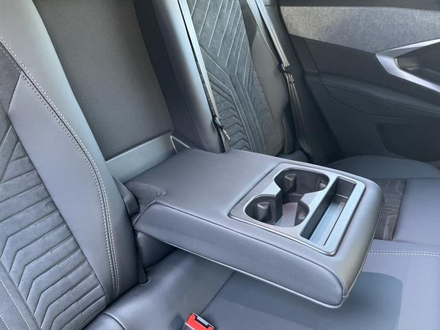 3008 GTハイブリッド アルカンタラパッケージ ドライブレコーダー ETC オートクルーズコントロール パワーシート ナビ アルミホイール スマートキー AT Bluetooth 記録簿(49枚目)