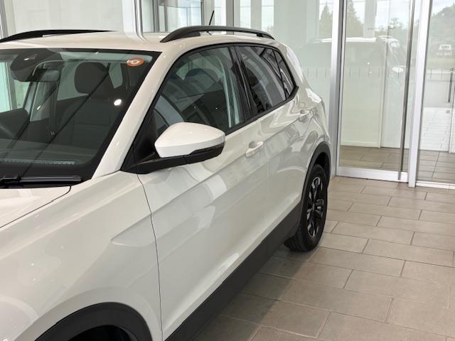 Ｔ－クロス ＴＳＩ　アクティブ　メモリーナビ　ＥＴＣ　アルミホイール　オートクルーズコントロール　スマートキー　盗難防止システム　横滑り防止装置　記録簿　ワンオーナー　エアバッグ　エアコン　パワーステアリング　パワーウィンドウ（3枚目）