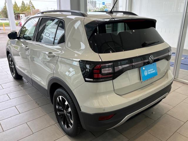 Ｔ－クロス ＴＳＩ　アクティブ　メモリーナビ　ＥＴＣ　アルミホイール　オートクルーズコントロール　スマートキー　盗難防止システム　横滑り防止装置　記録簿　ワンオーナー　エアバッグ　エアコン　パワーステアリング　パワーウィンドウ（4枚目）