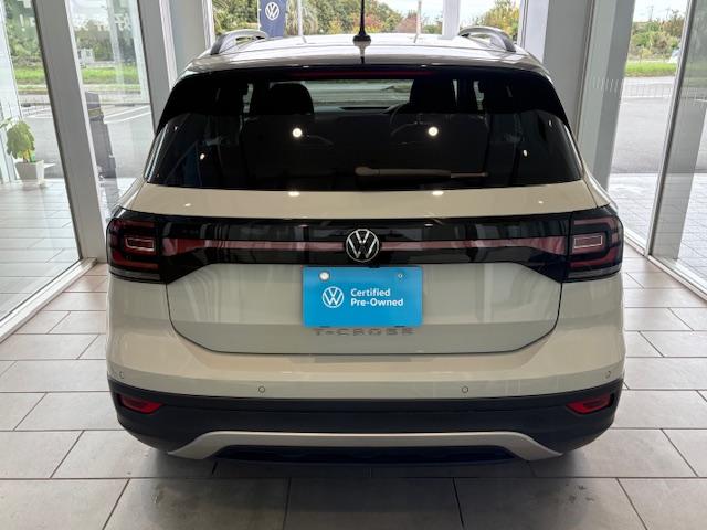 Ｔ－クロス ＴＳＩ　アクティブ　メモリーナビ　ＥＴＣ　アルミホイール　オートクルーズコントロール　スマートキー　盗難防止システム　横滑り防止装置　記録簿　ワンオーナー　エアバッグ　エアコン　パワーステアリング　パワーウィンドウ（5枚目）