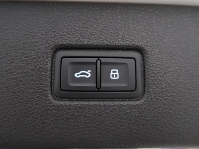 2.0TFSIクワトロ 認定中古車 3列シート マトリクスLEDヘッドライト アダクティブクルーズコントロール リアアシスタンスパッケージ サンルーフ オールホイールステアリング オプション20インチアルミホイール(11枚目)