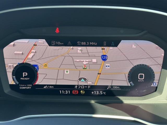 Ｑ３ ３５ＴＦＳＩ　Ｓライン　プラスＰＫＧ　コンビニ＆アシスタンスＰＫＧ　ＯＰ１９ＡＷ　パーシャルレザー　ＡＣＣ　レーンアシスト　サイドアシスト　ドライブセレクト　アンビエントライト　全周囲カメラ　シートヒーター　１オーナー（3枚目）