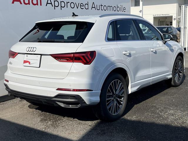 Ｑ３ ３５ＴＦＳＩ　Ｓライン　プラスＰＫＧ　コンビニ＆アシスタンスＰＫＧ　ＯＰ１９ＡＷ　パーシャルレザー　ＡＣＣ　レーンアシスト　サイドアシスト　ドライブセレクト　アンビエントライト　全周囲カメラ　シートヒーター　１オーナー（23枚目）