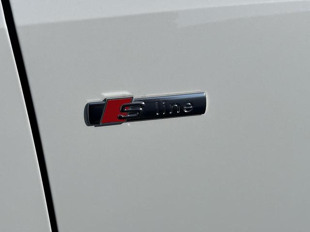 Ｑ３ ３５ＴＦＳＩ　Ｓライン　プラスＰＫＧ　コンビニ＆アシスタンスＰＫＧ　ＯＰ１９ＡＷ　パーシャルレザー　ＡＣＣ　レーンアシスト　サイドアシスト　ドライブセレクト　アンビエントライト　全周囲カメラ　シートヒーター　１オーナー（37枚目）
