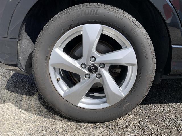 Ｑ３ ３５ＴＦＳＩアドバンスド　コンビニ＆アシスタンスＰＫＧ　スマホ連携　ＡＣＣ　レーンアシスト　サイドアシス　シートヒーター　全周囲カメラ　ドライブセレクト　ＬＥＤヘッドライト　パワーシート　バーチャルＣＰ　１オーナー（32枚目）