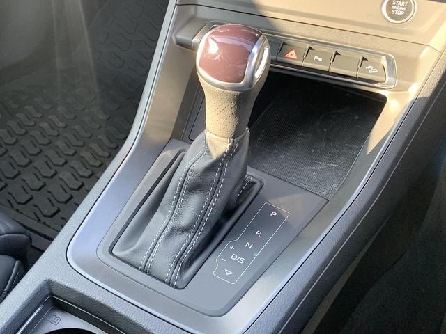 Ｑ３スポーツバック ハイスタイル　３５０台限定車　専用２０インチＡＷ　ダンピングコントロールサスペンション　コンビニエンス＆アシスタンスＰＫＧ　アシスタンスＰＫＧ　プラスＰＫＧ　プライバシーガラス　マルチカラーアンビエントライト（38枚目）