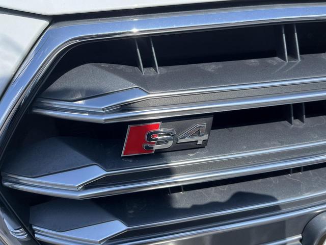 Ｓ４アバント ベースグレード　サンルーフ　Ｓスポーツシート　シートマッサージ機能　赤革　アシスタンスＰＫＧ　マトリクスＬＥＤ　レッドキャリパー　ＡＣＣ　レーンアシスト　サイドアシスト　パークアシスト　全周囲カメラ（35枚目）