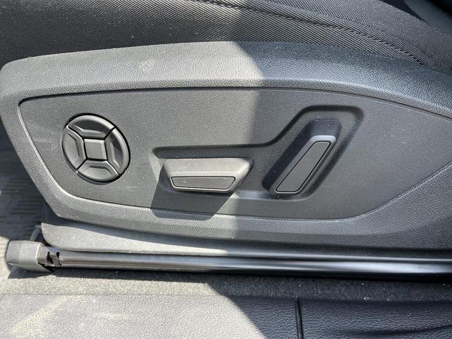 Ｑ３スポーツバック ３５ＴＦＳＩ　ベーシックＰＫＧ　アシスタンスＰＫＧ　ＬＥＤヘッドライト　ＡＣＣ　レーンアシスト　サイドアシスト　全周囲カメラ　シートヒーター　パワーシート　電動リアゲート　バーチャルＣＰ　ドライブセレクト（11枚目）