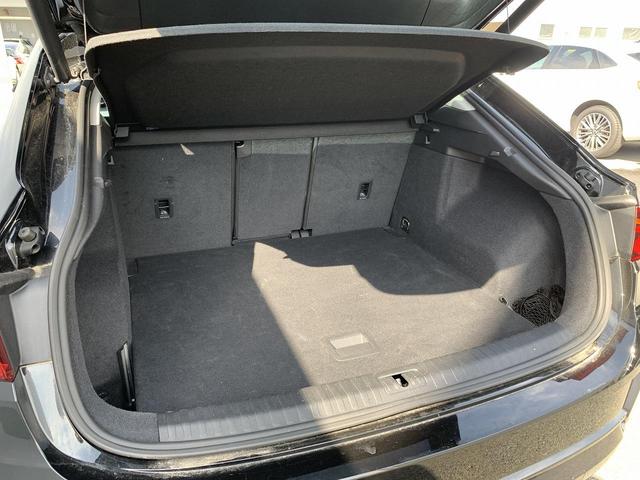 Ｑ３スポーツバック ３５ＴＦＳＩ　ベーシックＰＫＧ　アシスタンスＰＫＧ　ＬＥＤヘッドライト　ＡＣＣ　レーンアシスト　サイドアシスト　全周囲カメラ　シートヒーター　パワーシート　電動リアゲート　バーチャルＣＰ　ドライブセレクト（16枚目）