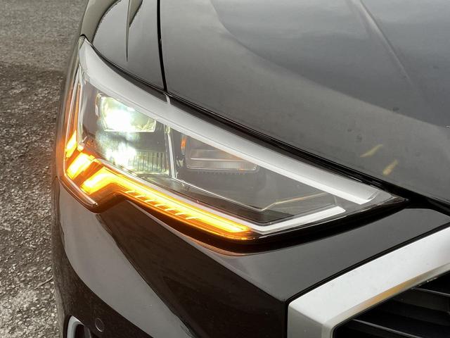 Ｑ３ ３５ＴＦＳＩアドバンスド　コンビニエンスアシスタンスＰＫＧ　スマホ連携　全周囲カメラ　ドライブセレクト　ＡＣＣ　レーンアシスト　サイドアシスト　バーチャルＣＰ　シートヒーター　アドバンスドキー　１オーナー（12枚目）