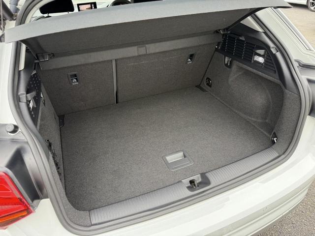 Ｑ２ ３０ＴＦＳＩスポーツ　アシスタンスＰＫＧ　ナビゲーションＰＫＧ　スマホ連携　サイドアシスト　バックカメラ　ＡＣＣ　レーンアシスト　電動リヤゲート　シートヒーター　ホールドアシスト　ドライブセレクト　ジュークボックス（16枚目）