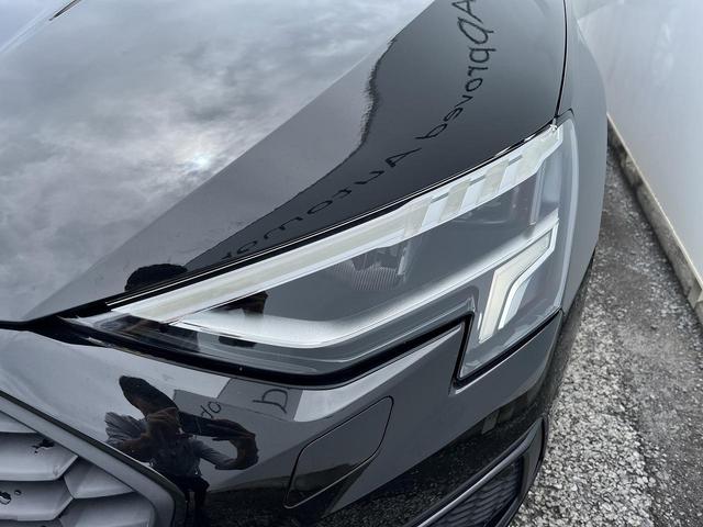 Ａ３ スポーツバック３０ＴＦＳＩ　コンビニエンス＆アシスタンスＰＫＧ　ナビケーションＰＫＧ　スマホ連携　ＡＣＣ　レーンアシスト　パークアシスト　サイドアシスト　バーチャルコックピット　パドルシフト　シートヒーター　１オーナー（12枚目）