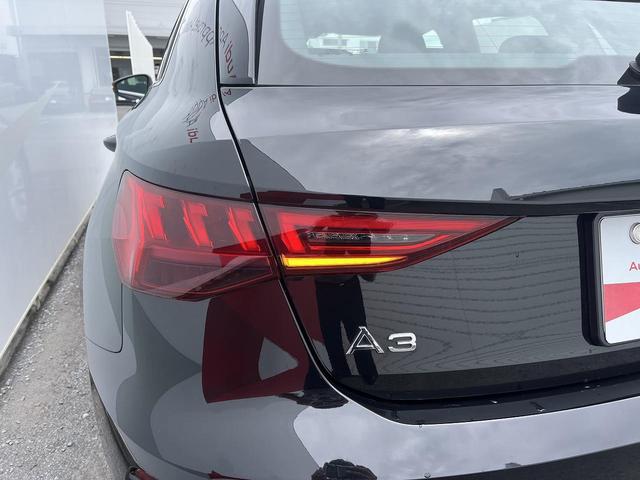 Ａ３ スポーツバック３０ＴＦＳＩ　コンビニエンス＆アシスタンスＰＫＧ　ナビケーションＰＫＧ　スマホ連携　ＡＣＣ　レーンアシスト　パークアシスト　サイドアシスト　バーチャルコックピット　パドルシフト　シートヒーター　１オーナー（27枚目）