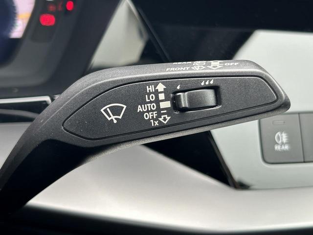 Ａ３ スポーツバック３０ＴＦＳＩ　コンビニエンス＆アシスタンスＰＫＧ　ナビケーションＰＫＧ　スマホ連携　ＡＣＣ　レーンアシスト　パークアシスト　サイドアシスト　バーチャルコックピット　パドルシフト　シートヒーター　１オーナー（40枚目）