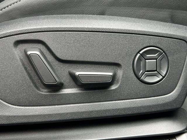 Ａ３ スポーツバック３０ＴＦＳＩ　Ｓライン　ブラックスタイリングＰＫＧ　ＳラインプラスＰＫＧ　テクノロジーＰＫＧ　パーシャルレザー　マトリクスＬＥＤ　コンビニエンス＆アシスタンスＰＫＧ　ワイヤレスチャージ　スマホ連携　パワーシート　１オーナー（39枚目）