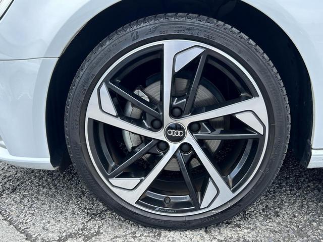 Ａ３ スポーツバック３０ＴＦＳＩスポーツシグネチャーエデ　１８インチＡＷ　ナビケーションプラスＰＫＧ　テクノロジーＰＫＧ　アシスタンスＰＫＧ　コントロールコード　マトリクスＬＥＤ　ＡＣＣ　レーンアシスト　サイドアシスト　スマホ連携　シートヒーター（12枚目）