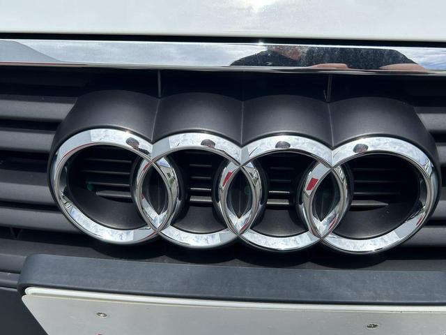 Ａ３ スポーツバック３０ＴＦＳＩスポーツシグネチャーエデ　１８インチＡＷ　ナビケーションプラスＰＫＧ　テクノロジーＰＫＧ　アシスタンスＰＫＧ　コントロールコード　マトリクスＬＥＤ　ＡＣＣ　レーンアシスト　サイドアシスト　スマホ連携　シートヒーター（35枚目）