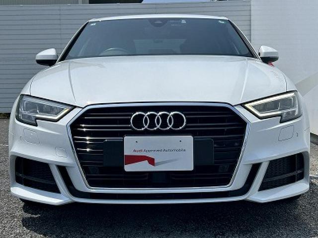 Ａ３セダン ３０ＴＦＳＩ　スポーツ　ＳラインＰＫＧ　アシスタンスＰＫＧ　ハーフレザー　シートヒーター　バーチャルＣＰ　ＡＣＣ　レーンアシスト　サイドアシスト　パドルシフト　スマホ連携　ＬＥＤヘッドライト　純正１８インチＡＷ（18枚目）