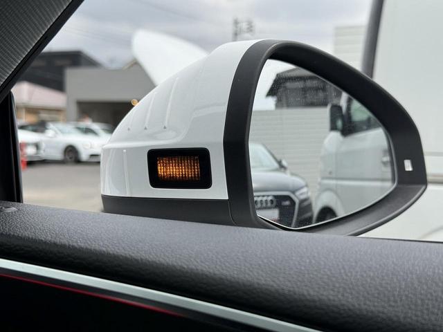 Ａ５スポーツバック ４５ＴＦＳＩクワトロ　スポーツ　マトリクスＬＥＤ　セーフティーＰＫＧ　バーチャルコックピット　ＡＣＣ　レーンアシスト　サイドアシスト　全周囲カメラ　前席シートヒーター　パークアシスト　ドライブセレクト　スマホ連携　ＥＴＣ（11枚目）