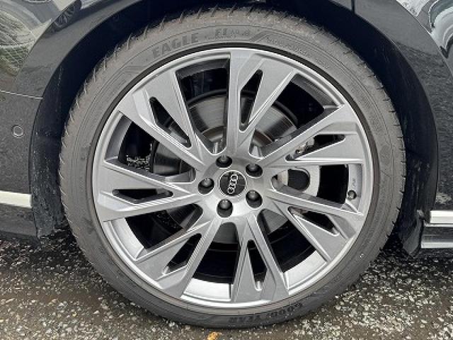 Ａ８ ６０ＴＦＳＩ　ｅクワトロ　Ａｕｄｉデザインセレクション　コンフォートＰＫＧ　Ｂ＆Ｏ　ＳラインスタイリングＰＫＧ　リヤシートモニター　パノラマサンルーフ　ＯＰ２１ＡＷ　デジタルマトリクスＬＥＤ　１００Ｖ電源　エアクオリティＰＫＧ（31枚目）