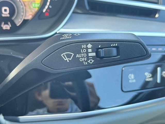 Ａ８ ６０ＴＦＳＩ　ｅクワトロ　Ａｕｄｉデザインセレクション　コンフォートＰＫＧ　Ｂ＆Ｏ　ＳラインスタイリングＰＫＧ　リヤシートモニター　パノラマサンルーフ　ＯＰ２１ＡＷ　デジタルマトリクスＬＥＤ　１００Ｖ電源　エアクオリティＰＫＧ（42枚目）