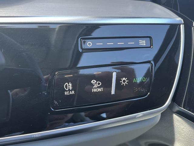 Ａ８ ６０ＴＦＳＩ　ｅクワトロ　Ａｕｄｉデザインセレクション　コンフォートＰＫＧ　Ｂ＆Ｏ　ＳラインスタイリングＰＫＧ　リヤシートモニター　パノラマサンルーフ　ＯＰ２１ＡＷ　デジタルマトリクスＬＥＤ　１００Ｖ電源　エアクオリティＰＫＧ（57枚目）