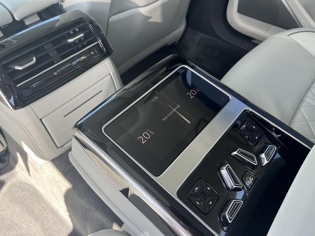 Ａ８ ６０ＴＦＳＩ　ｅクワトロ　Ａｕｄｉデザインセレクション　コンフォートＰＫＧ　Ｂ＆Ｏ　ＳラインスタイリングＰＫＧ　リヤシートモニター　パノラマサンルーフ　ＯＰ２１ＡＷ　デジタルマトリクスＬＥＤ　１００Ｖ電源　エアクオリティＰＫＧ（71枚目）