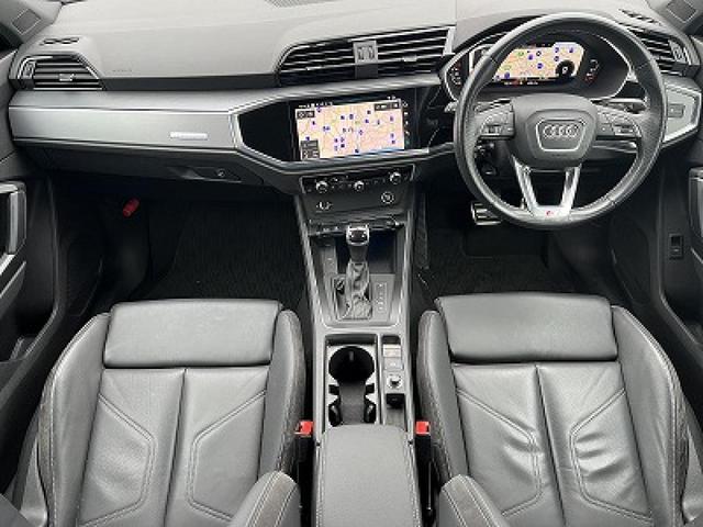 Ｑ３スポーツバック ３５ＴＤＩクワトロ　Ｓライン　コンビニエンス＆アシスタンスＰＫＧ　ブラックスタイリングＰＫＧ　プラスＰＫＧ　前席シートヒーター　ＡＣＣ　サイドアシスト　マルチカラーアンビエントライト　全周囲カメラ　１オーナー（2枚目）