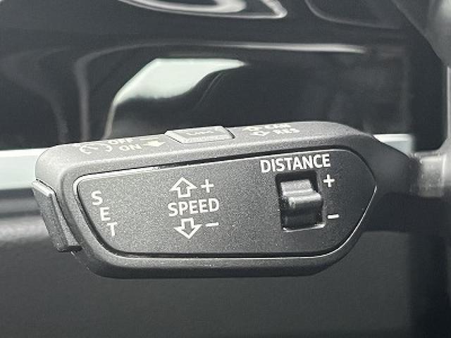 Ｑ３スポーツバック ３５ＴＤＩクワトロ　Ｓライン　コンビニエンス＆アシスタンスＰＫＧ　ブラックスタイリングＰＫＧ　プラスＰＫＧ　前席シートヒーター　ＡＣＣ　サイドアシスト　マルチカラーアンビエントライト　全周囲カメラ　１オーナー（8枚目）