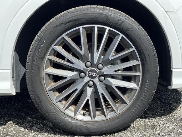 Ｑ３スポーツバック ３５ＴＤＩクワトロ　Ｓライン　コンビニエンス＆アシスタンスＰＫＧ　ブラックスタイリングＰＫＧ　プラスＰＫＧ　前席シートヒーター　ＡＣＣ　サイドアシスト　マルチカラーアンビエントライト　全周囲カメラ　１オーナー（13枚目）
