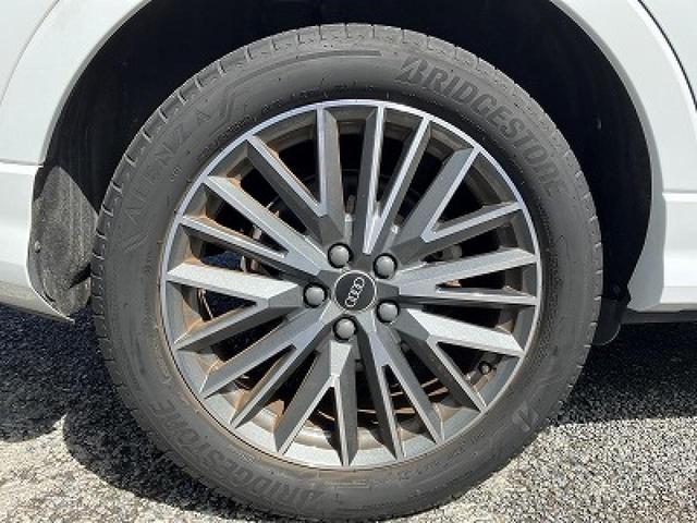 Ｑ３スポーツバック ３５ＴＤＩクワトロ　Ｓライン　コンビニエンス＆アシスタンスＰＫＧ　ブラックスタイリングＰＫＧ　プラスＰＫＧ　前席シートヒーター　ＡＣＣ　サイドアシスト　マルチカラーアンビエントライト　全周囲カメラ　１オーナー（24枚目）