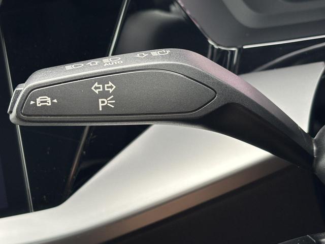 Ａ３ スポーツバック３０ＴＦＳＩ　コンビニエンス＆アシスタンスＰＫＧ　ナビケーションＰＫＧ　バーチャルコックピット　ＴＶチューナー　スマホ連携　ＡＣＣ　レーンアシスト　パークアシスト　サイドアシスト　シートヒーター　Ｂｌｕｅｔｏｏｔｈ（10枚目）