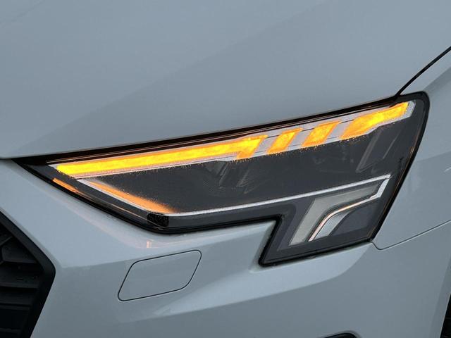 Ａ３ スポーツバック３０ＴＦＳＩ　コンビニエンス＆アシスタンスＰＫＧ　ナビケーションＰＫＧ　バーチャルコックピット　ＴＶチューナー　スマホ連携　ＡＣＣ　レーンアシスト　パークアシスト　サイドアシスト　シートヒーター　Ｂｌｕｅｔｏｏｔｈ（12枚目）