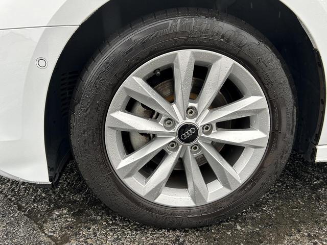 Ａ３ スポーツバック３０ＴＦＳＩ　コンビニエンス＆アシスタンスＰＫＧ　ナビケーションＰＫＧ　バーチャルコックピット　ＴＶチューナー　スマホ連携　ＡＣＣ　レーンアシスト　パークアシスト　サイドアシスト　シートヒーター　Ｂｌｕｅｔｏｏｔｈ（13枚目）