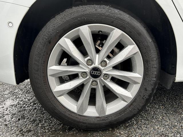 Ａ３ スポーツバック３０ＴＦＳＩ　コンビニエンス＆アシスタンスＰＫＧ　ナビケーションＰＫＧ　バーチャルコックピット　ＴＶチューナー　スマホ連携　ＡＣＣ　レーンアシスト　パークアシスト　サイドアシスト　シートヒーター　Ｂｌｕｅｔｏｏｔｈ（22枚目）