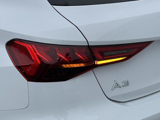 Ａ３ スポーツバック３０ＴＦＳＩ　コンビニエンス＆アシスタンスＰＫＧ　ナビケーションＰＫＧ　バーチャルコックピット　ＴＶチューナー　スマホ連携　ＡＣＣ　レーンアシスト　パークアシスト　サイドアシスト　シートヒーター　Ｂｌｕｅｔｏｏｔｈ（25枚目）