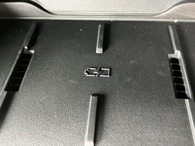 Ａ５ ＴＦＳＩ　１１０ｋＷ　アドバンスドＰＫＧ　Ｓスポーツサスペンション　アコースティックガラス　アンビエントライト　ＡＣＣ　レーンアシスト　サイドアシスト　全周囲カメラ　マトリクスＬＥＤ　デジタルシグネチャー　電動テールゲート（7枚目）