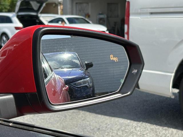 Ａ１スポーツバック ２５ＴＦＳＩ　アドバンスド　コンビニエンス＆アシスタンスＰＫＧ　ナビゲーションＰＫＧ　スマホ連携　コントラストルーフ　ＡＣＣ　サイドアシスト　レーンアシスト　ワイヤレスチャージ　バーチャルＣＰ　純正１６インチＡＷ　１オーナー（11枚目）