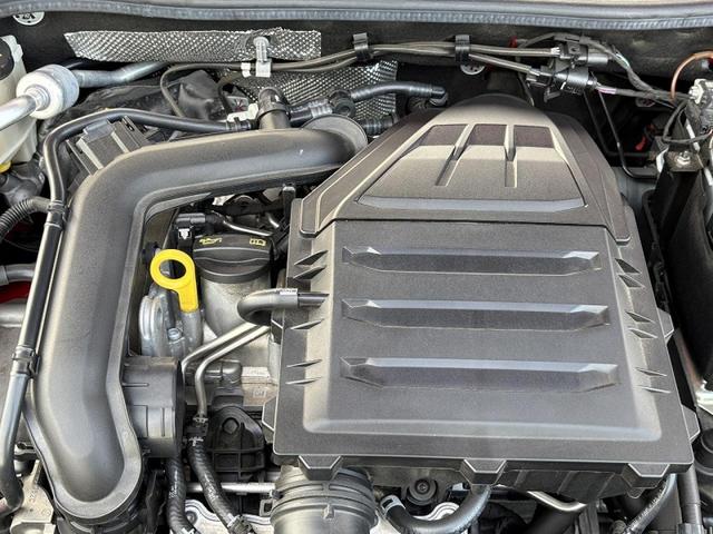 Ａ１スポーツバック ２５ＴＦＳＩ　アドバンスド　コンビニエンス＆アシスタンスＰＫＧ　ナビゲーションＰＫＧ　スマホ連携　コントラストルーフ　ＡＣＣ　サイドアシスト　レーンアシスト　ワイヤレスチャージ　バーチャルＣＰ　純正１６インチＡＷ　１オーナー（17枚目）