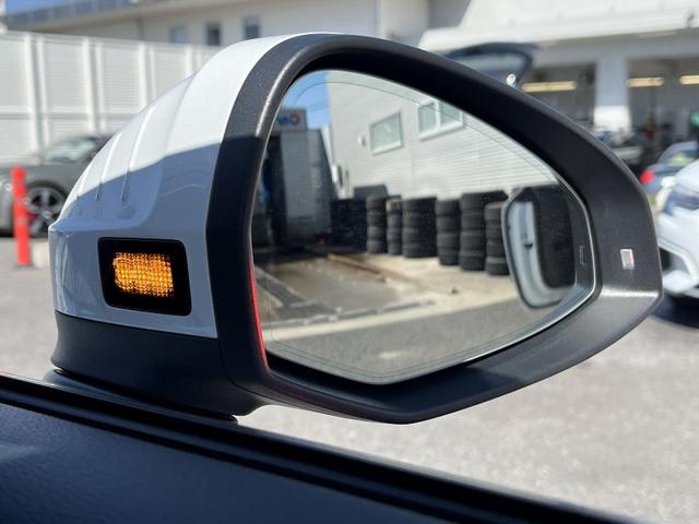 Ａ４ ３５ＴＦＳＩ　Ｓライン　ＳラインプラスＰＫＧ　ＳラインインテリアＰＫＧ　マトリクスＬＥＤヘッドライトＰＫＧ　ＴＶチューナー　マルチカラーアンビエントライト　スマホ連携　ワイヤレスチャージ　全周囲カメラ　パークアシスト（11枚目）