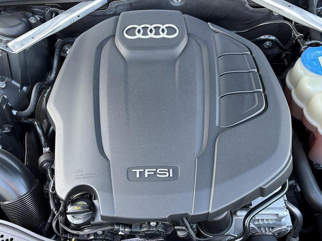 Ａ４アバント ２．０ＴＦＳＩクワトロスポーツ　Ｓラインパッケージ　アシスタンスＰＫＧ　マトリクスＬＥＤ　ＡＣＣ　レーンアシスト　パークアシスト　サイドアシスト　全周囲カメラ　ドライブセレクト　スマホ連携　シートヒーター　ホールドアシスト　１オーナー（17枚目）