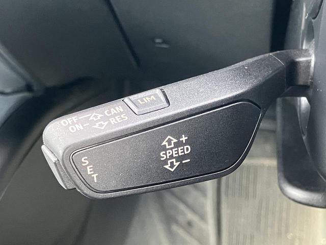 ＴＴクーペ ４０ＴＦＳＩ　Ｓラインパッケージ　コンフォートＰＫＧ　クルーズコントロール　可変式リア　ドライブセレクト　スマホ連携　Ｂｌｕｅｔｏｏｔｈ　サイドアシスト　シートヒーター　ホールドアシスト　バーチャルコックピット　１オーナー（9枚目）
