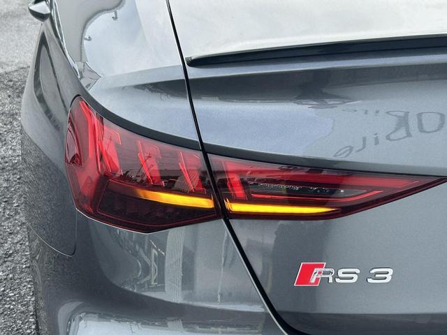RS3 ベースグレード RSスポーツエキゾースト RSダンピングコントロールサス オプション19インチAW ファインナッパレザーダイヤモンドステッチ マトリクスLED レッドキャリパー(35枚目)