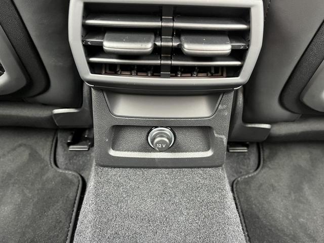 RS3 ベースグレード RSスポーツエキゾースト RSダンピングコントロールサス オプション19インチAW ファインナッパレザーダイヤモンドステッチ マトリクスLED レッドキャリパー(39枚目)