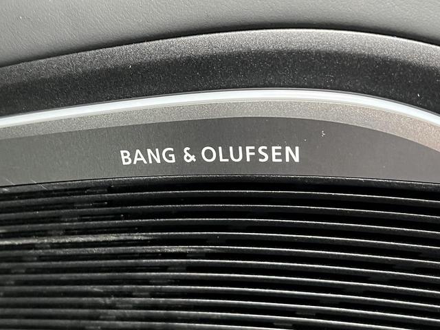 TTSクーペ ベースグレード ファインナッパレザーSロゴ オプション19インチAW Bang&Olufsen TVチューナー レッドキャリパー クルーズコントロール サイドアシスト バーチャルコックピット マトリクスLED(3枚目)